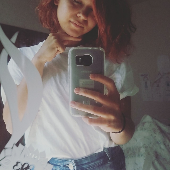 Meet your Posher, Linda - Picture 1 of 1